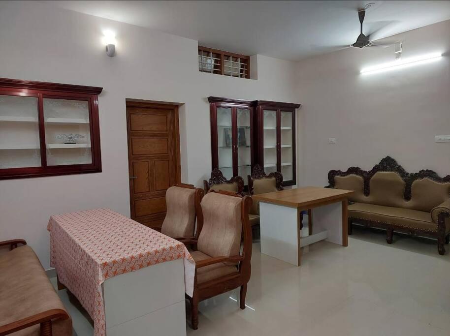 Home In Guruvayur-3 Bedroom Exterior foto